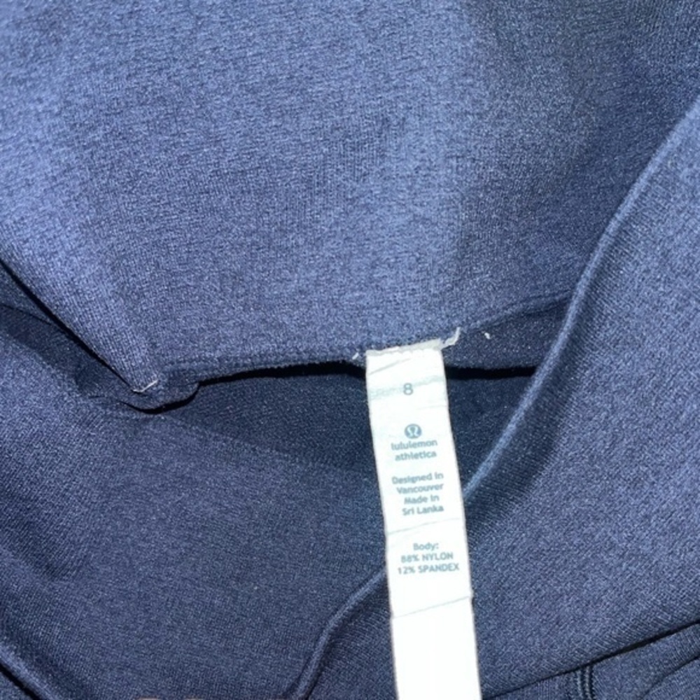 Lululemon seamless cropped size 8 - Picture 6 of 6